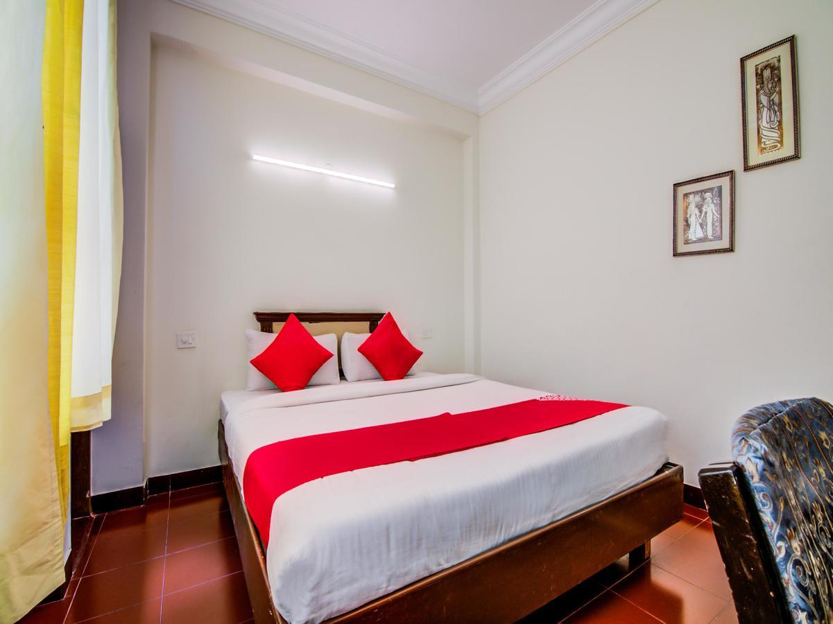 Hotel Golden Gates Bangalore Esterno foto