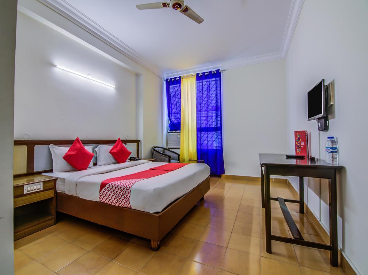 Hotel Golden Gates Bangalore Esterno foto